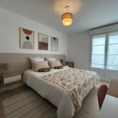 Cosy T3 Plein Centre, Clim & Balcon